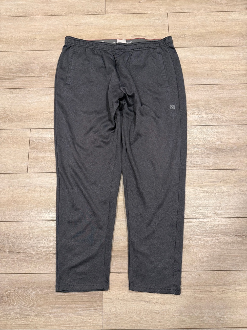 Avalanche Men’s XL Performance Athletic Pants Gray Stretch Activewear